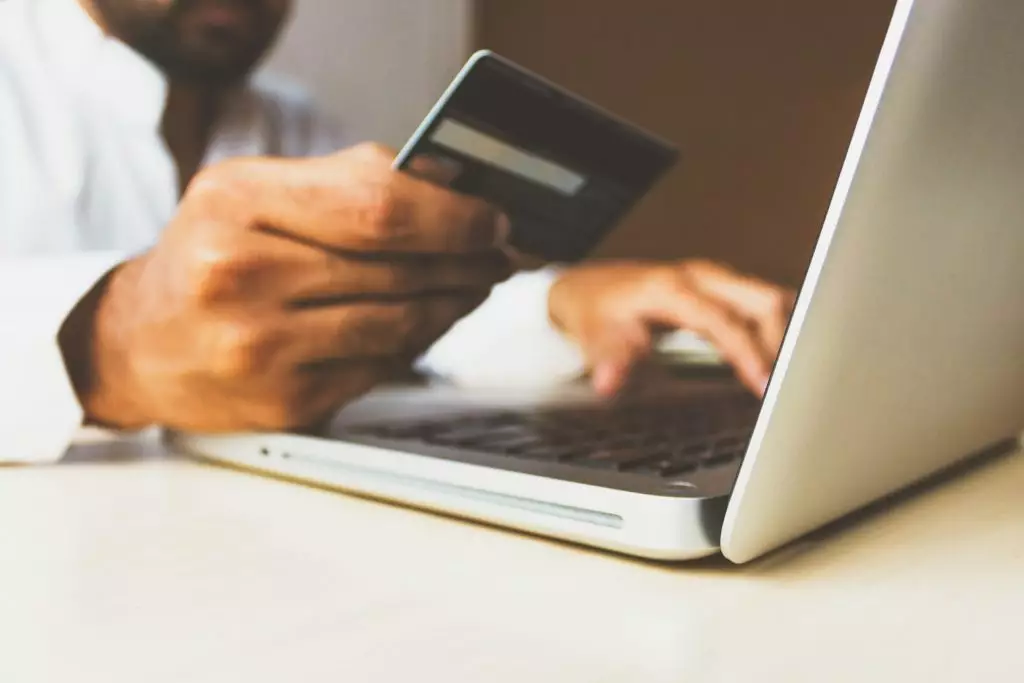 Ide Usaha Jualan Online Shop Terlaris Paling Laris